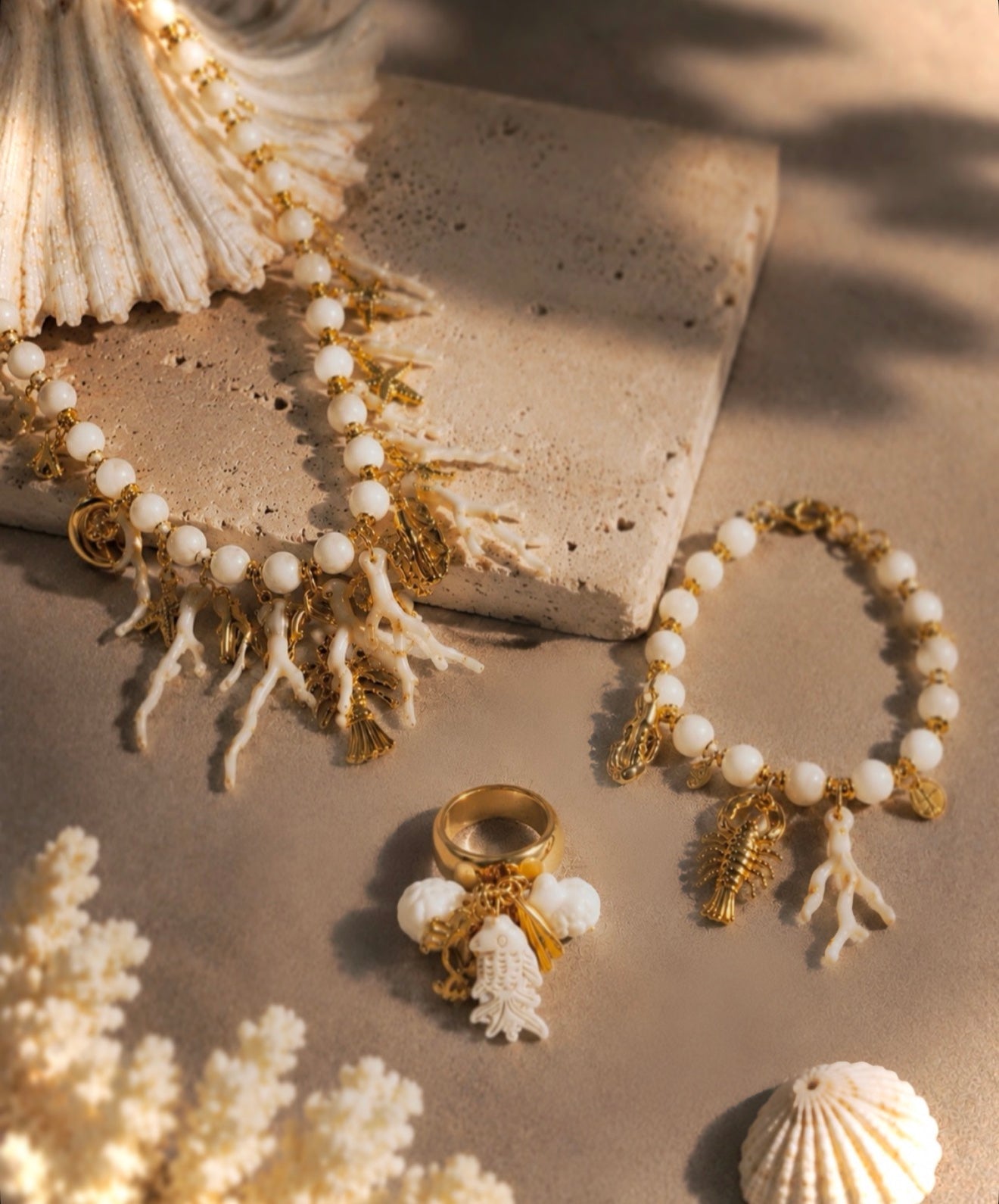 COLLAR CORAL